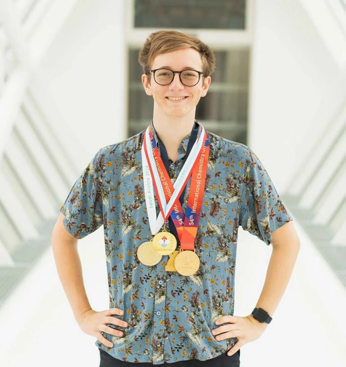 VŠCHT Praha / Tomáš Balický: Ze střední rovnou do druháku na VŠCHT a k výzkumu nových léčiv