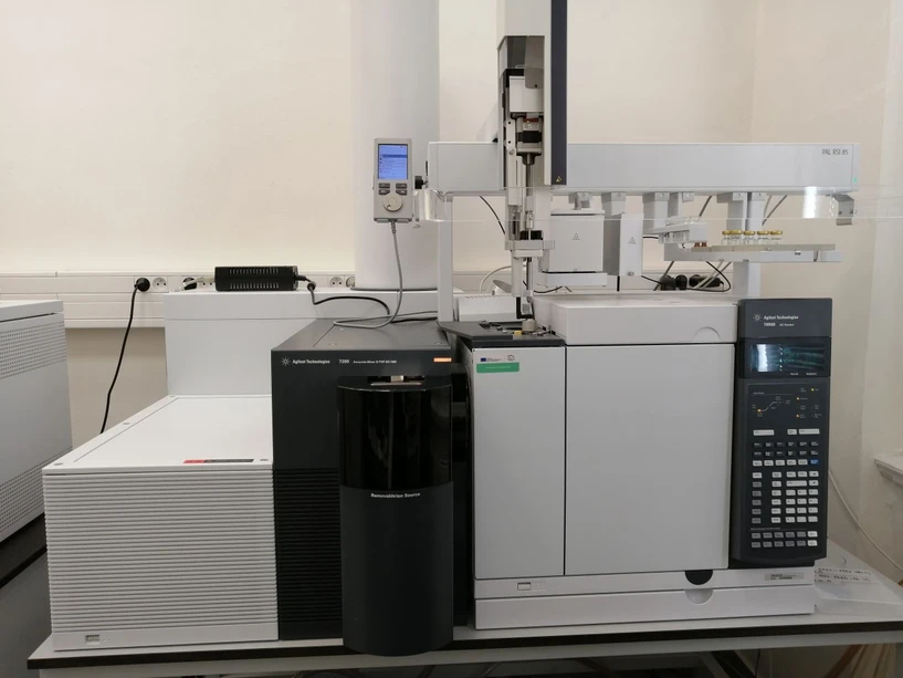 VŠCHT/ÚAPV: GC-HRMS Agilent 7200b