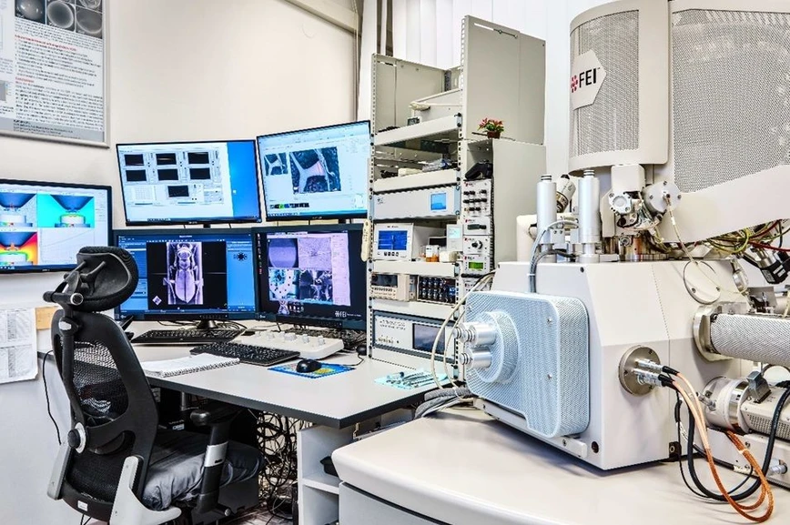 Vědavýzkum.cz: Prototyp unikátního elektronového mikroskopu pro realizaci metody A-ESEM.