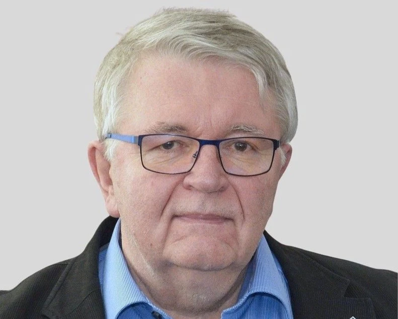 <ul>
<li><strong>Foto:</strong> Vědavýzkum.cz: Karel Klusáček: 30 let TC Praha aneb začínali jsme v devadesátkách</li>
</ul>
